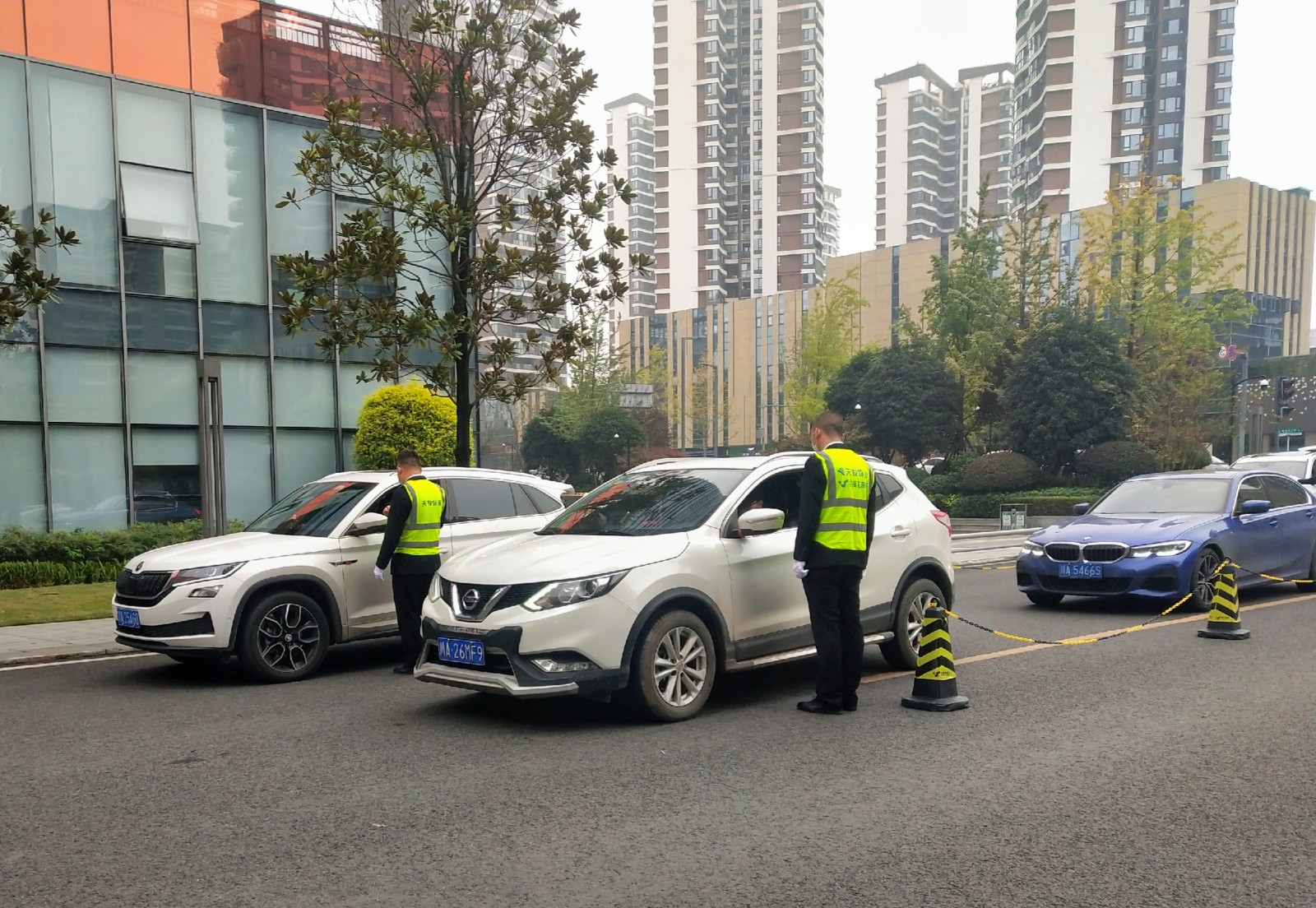 停車場掃碼、測溫.jpg